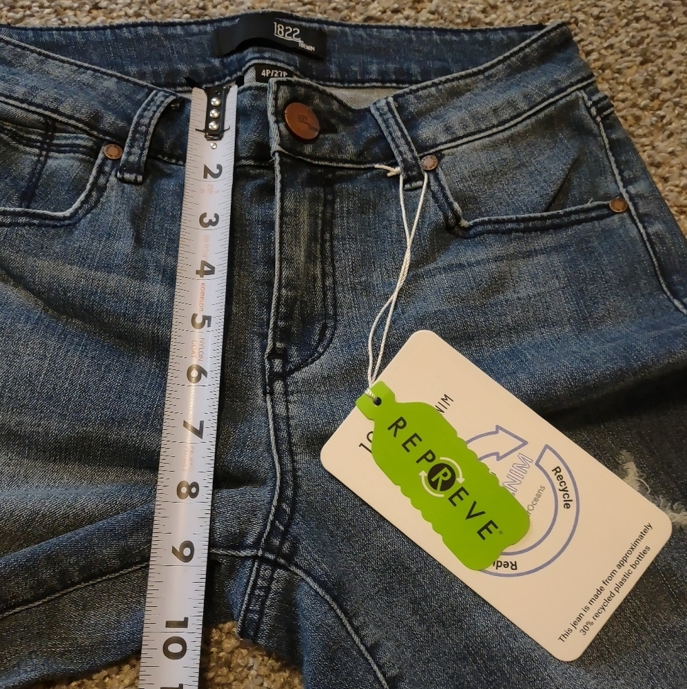 1822 Denim Blue Jeans - Picture 9 of 15